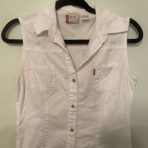 White Levi’s Button up